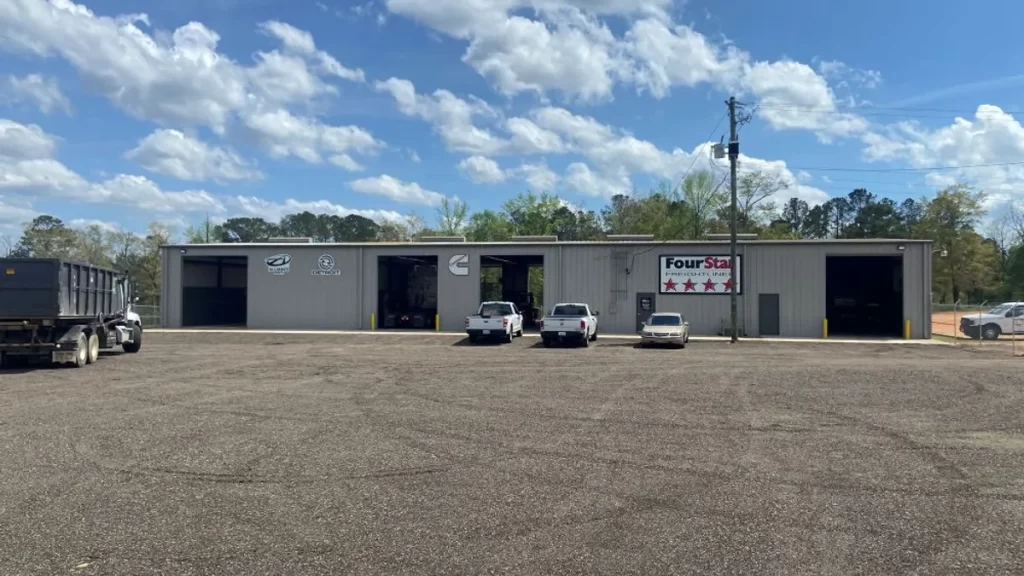 Four Star Freightliner expansion adds 8th location