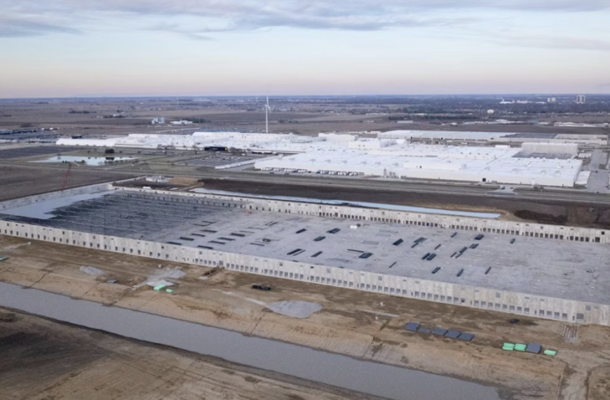 Rivian to keep suppliers close to its manufacturing plant