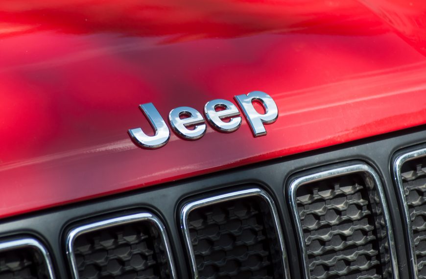 Over 90,00 Jeep Grand Cherokees recalled for power loss