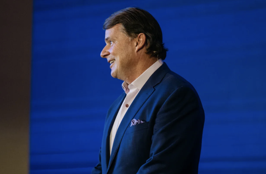 President & CEO says Ford needs technicians … lots of them